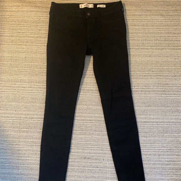Black Hollister Super Skinny Low Rise Jeans - Picture 3 of 5